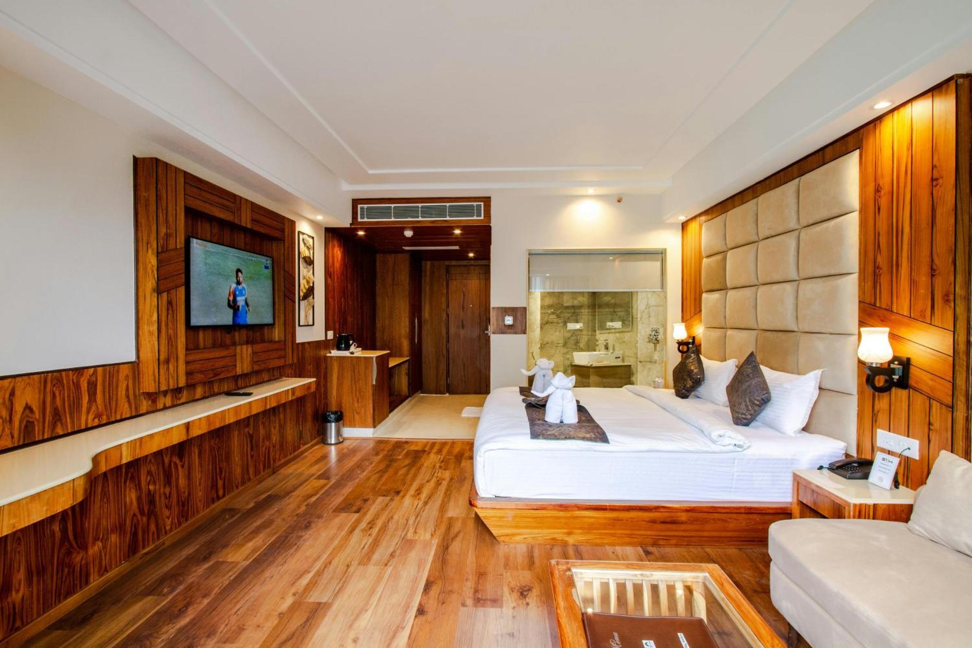 Airport Delhi Aerocity Inn Plaza Ню Делхи Екстериор снимка